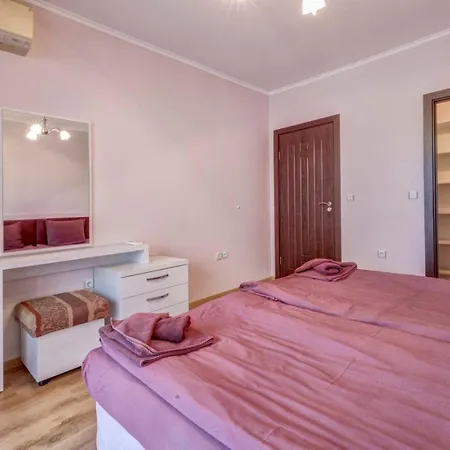 Real Black Sea Апартамент