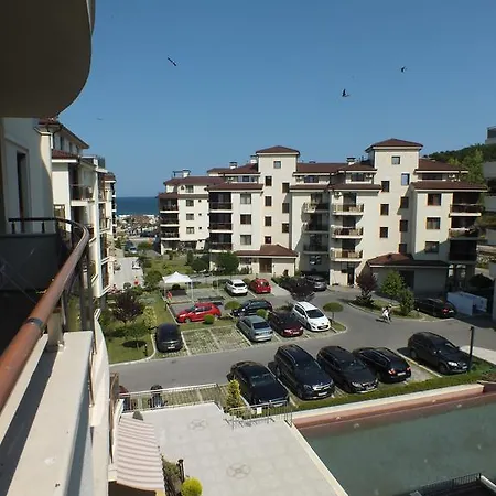 Апартамент Real Black Sea Шкорпиловци