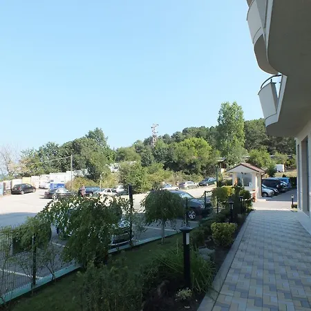 Real Black Sea 아파트